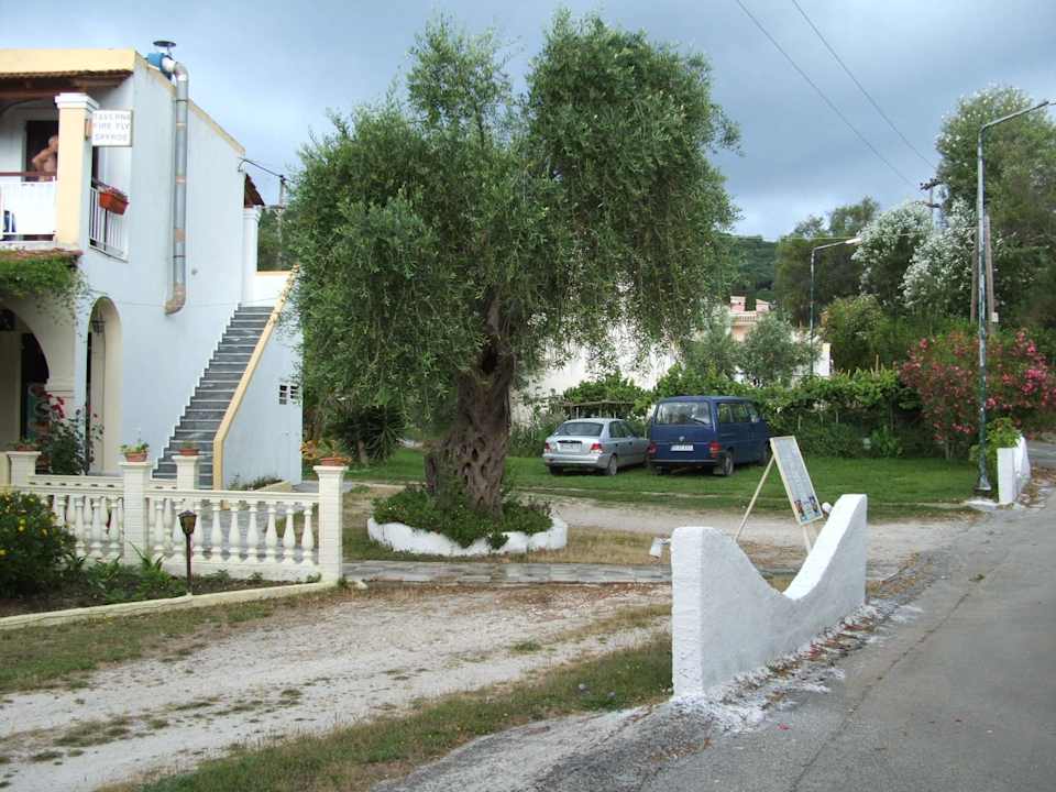 Parking Hotel Fire Fly