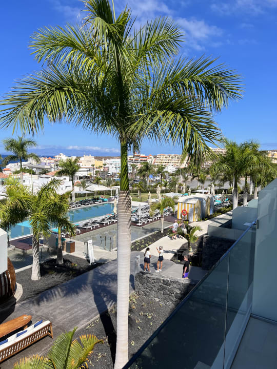 Pool Royal Hideaway Corales Suites