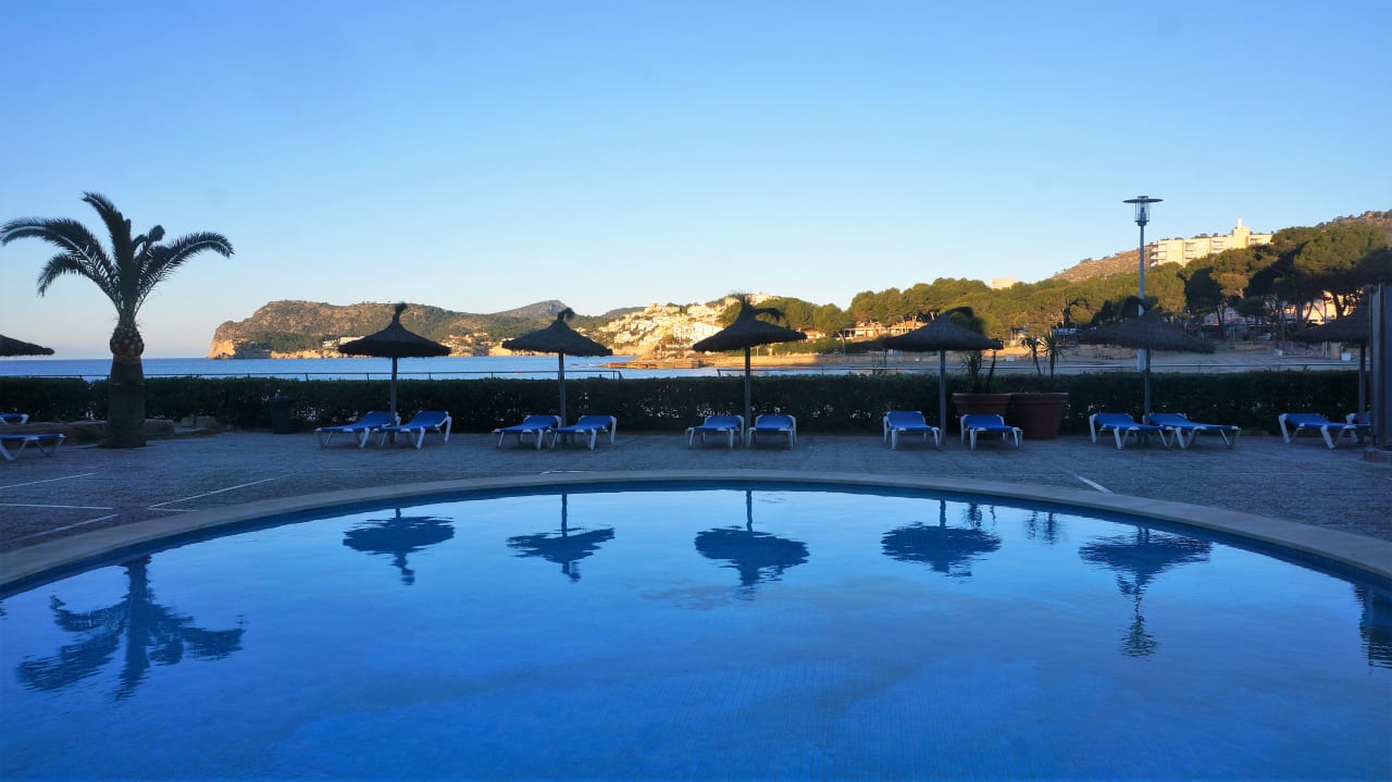 Pool Hotel Vibra Beverly Playa