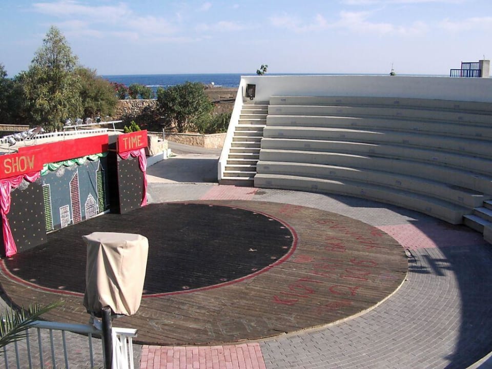 Amphietheater alltoura Club Hotel Kiotari Miraluna