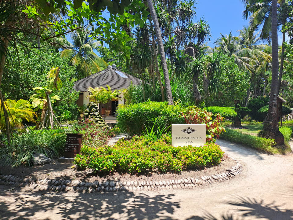 Gartenanlage Adaaran Select Meedhupparu Island Resort - Premium All Inclusive
