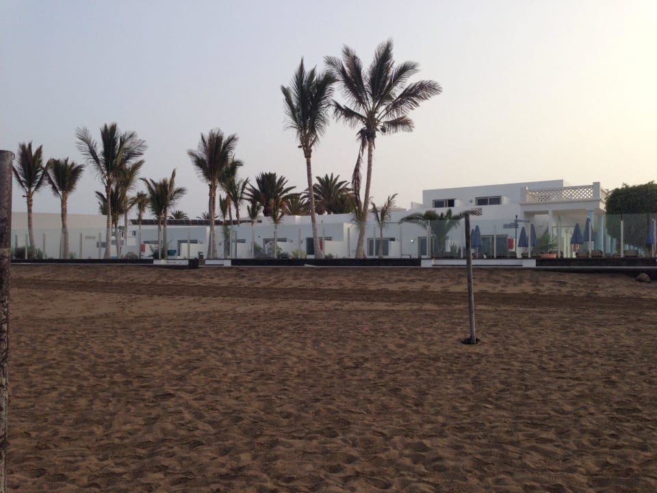 Hotel vom Strand aus gesehen Hotel Las Costas