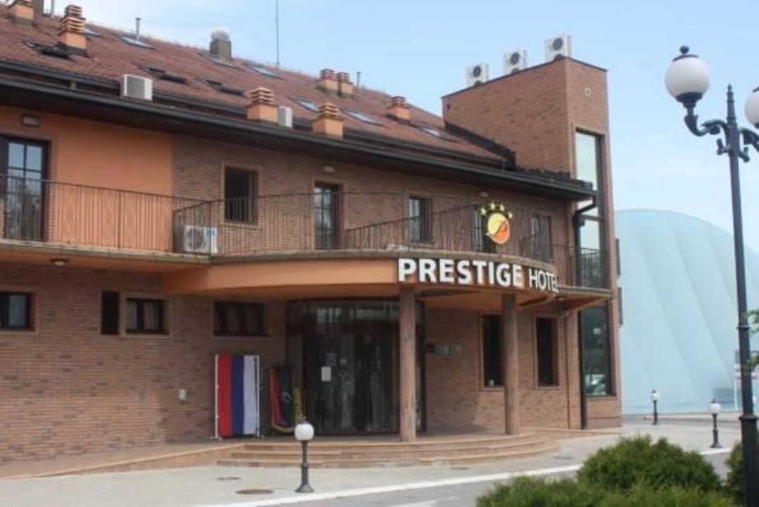Haupteingang Hotel Prestige