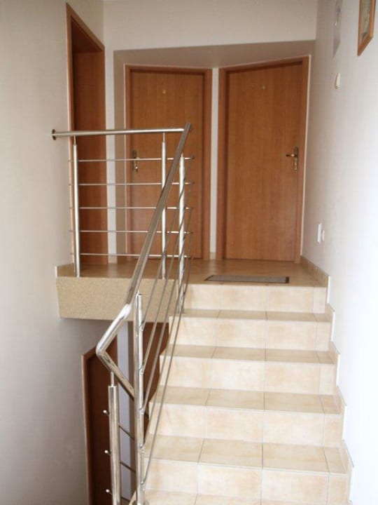 Les escaliers du Willaatrium Hotel Willa Atrium