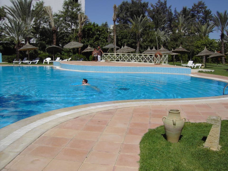 Poolansicht Hotel Marina Palace