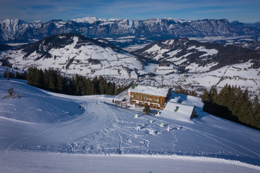 Außenansicht Rübezahl-Hütte