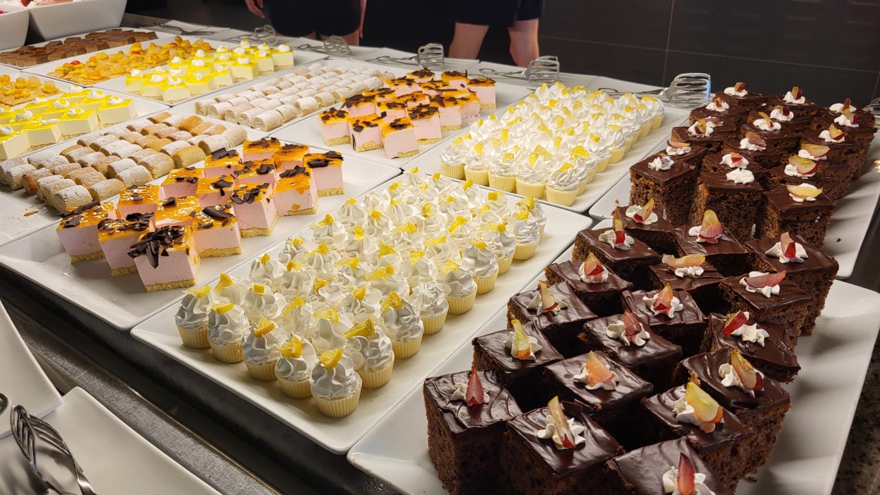 Gastro Hotel Riu Karamboa