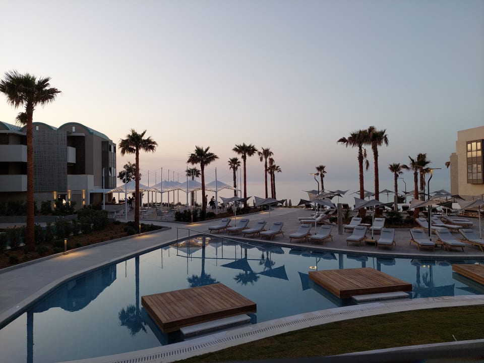 Pool AMIRA Luxury Resort  Adults Only