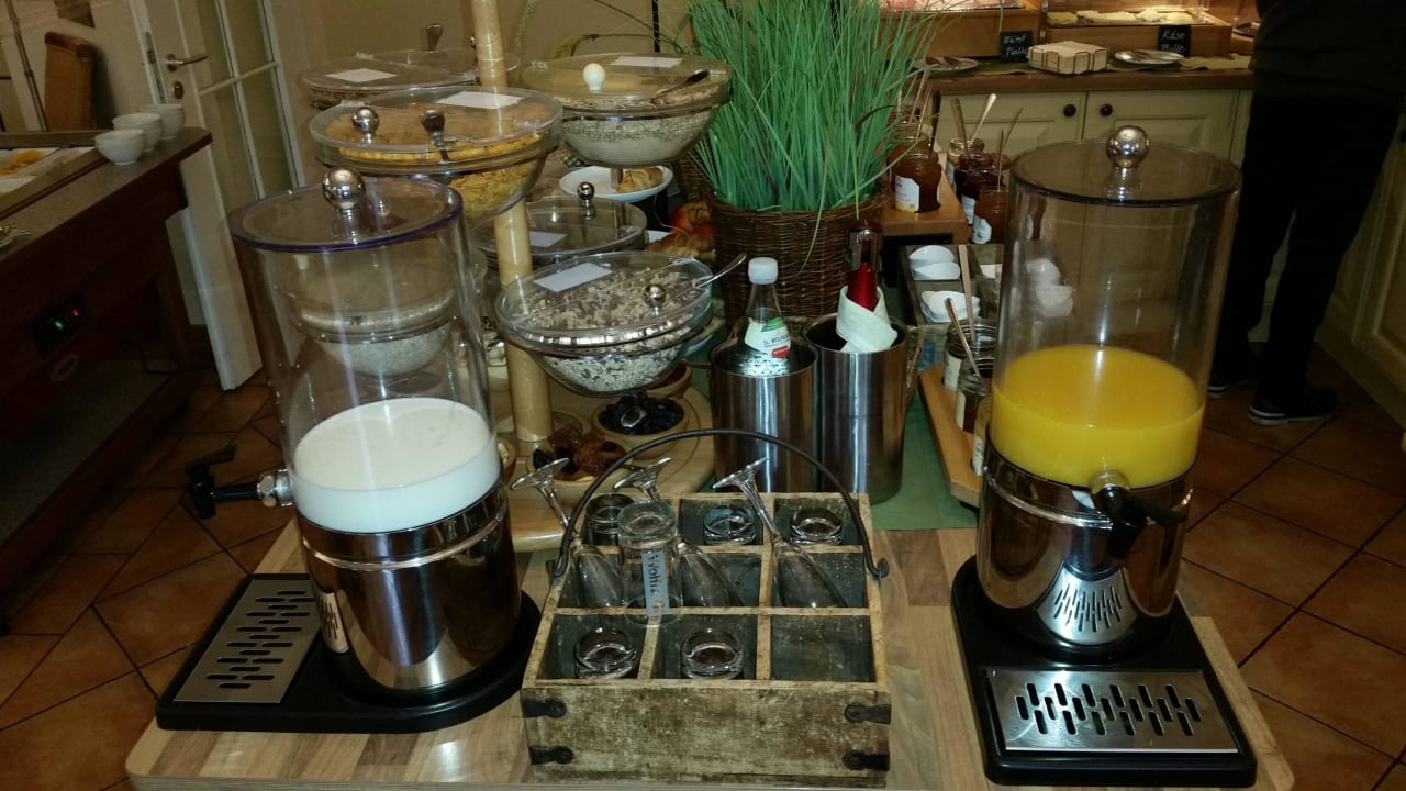 Frühstücksrestaurant Hotel Ampervilla