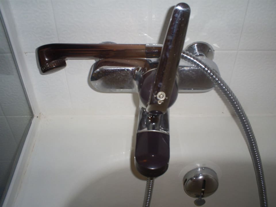 Duschkopf im Stil der 70er-Jahre Hotel Sasso Boretto