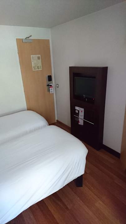 Zimmer Hotel Ibis Toulouse Ponts Jumeaux