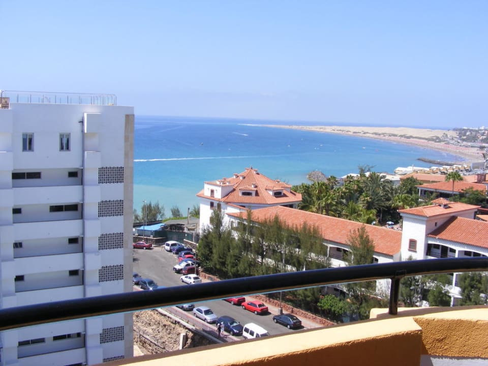 Rechte Seite mit Ausblick auf's Meer allsun Hotel Lucana