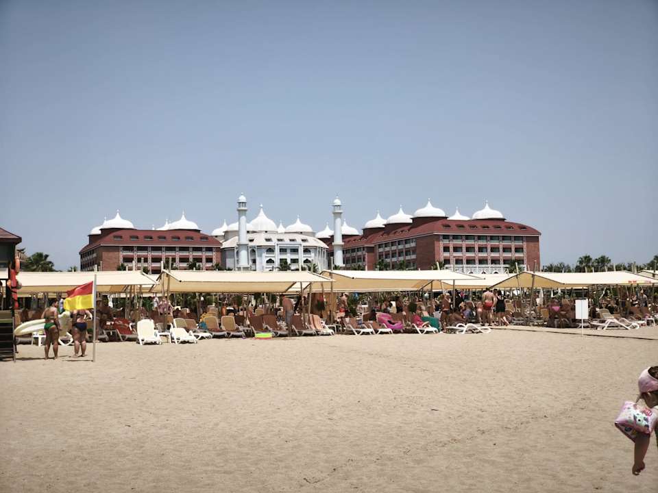 Außenansicht Royal Taj Mahal Hotel