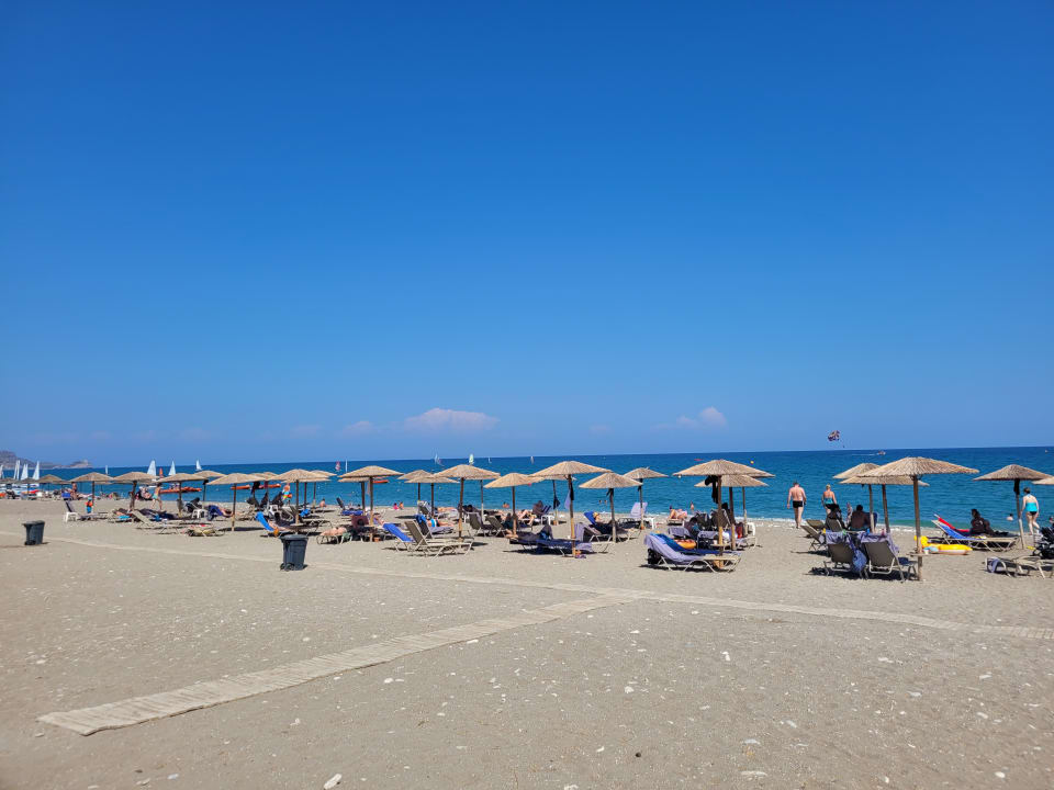 Strand Asterias Beach Resort