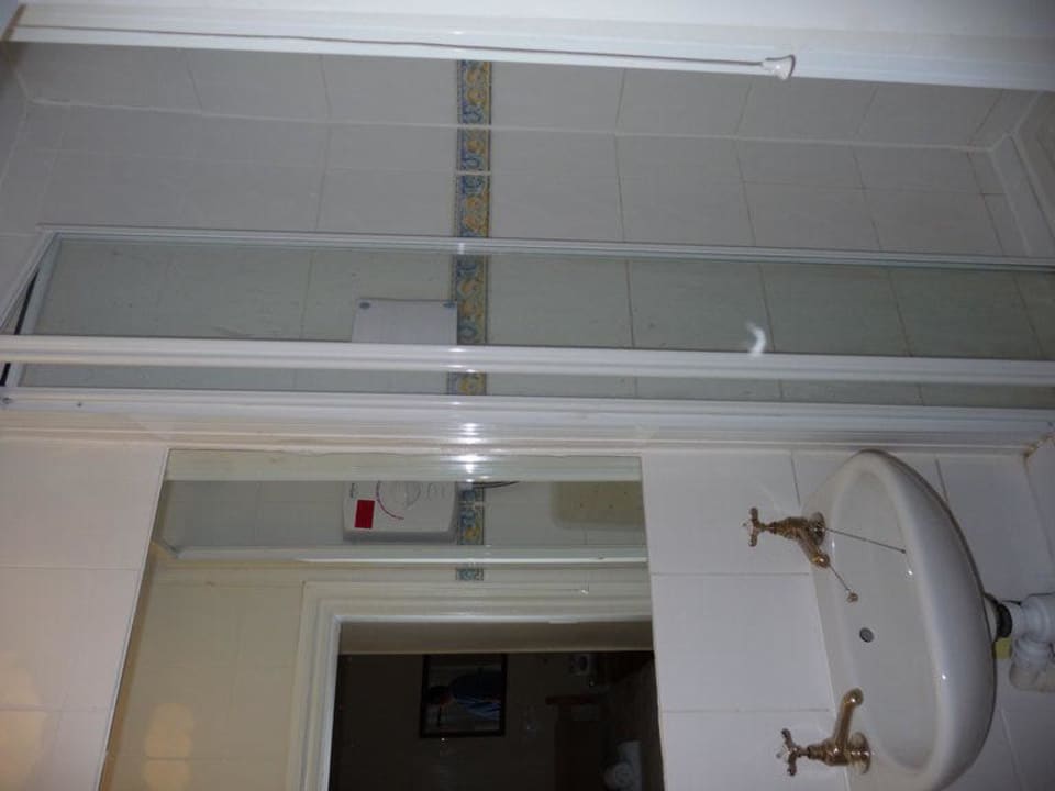 Bad Hotel The White Horse Inn