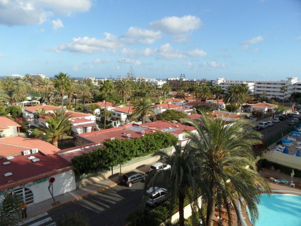 Blick zur Gartenseite vom Hotel Rondo HL Miraflor Suites Hotel