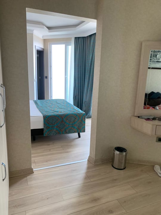 Zimmer Parador Beach Hotel