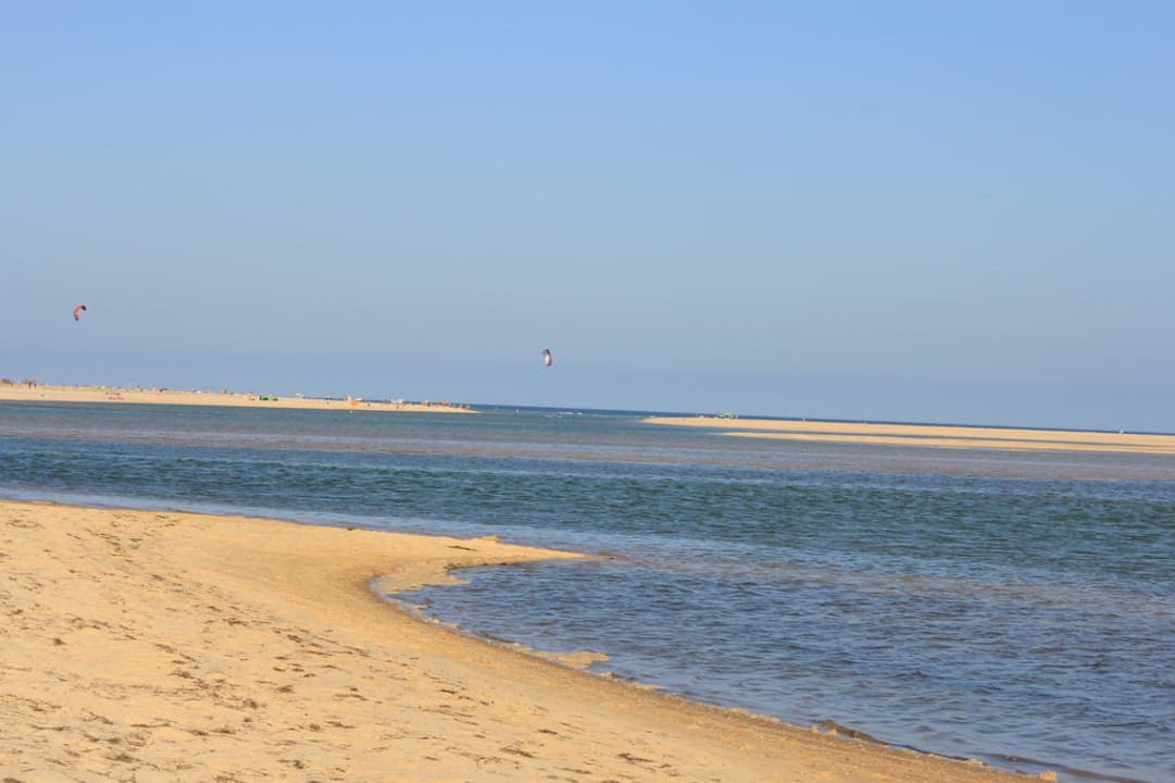Der Strand bei Flut ROBINSON QUINTA DA RIA