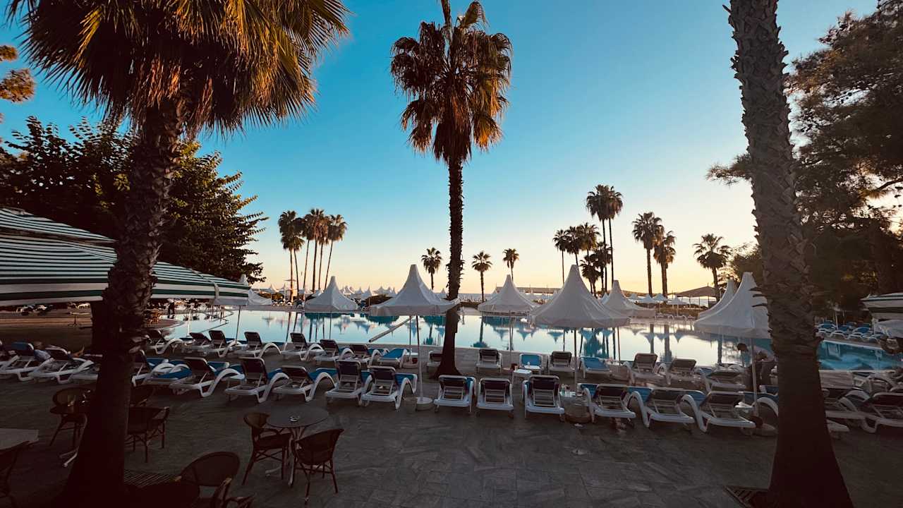 Pool Turquoise Hotel