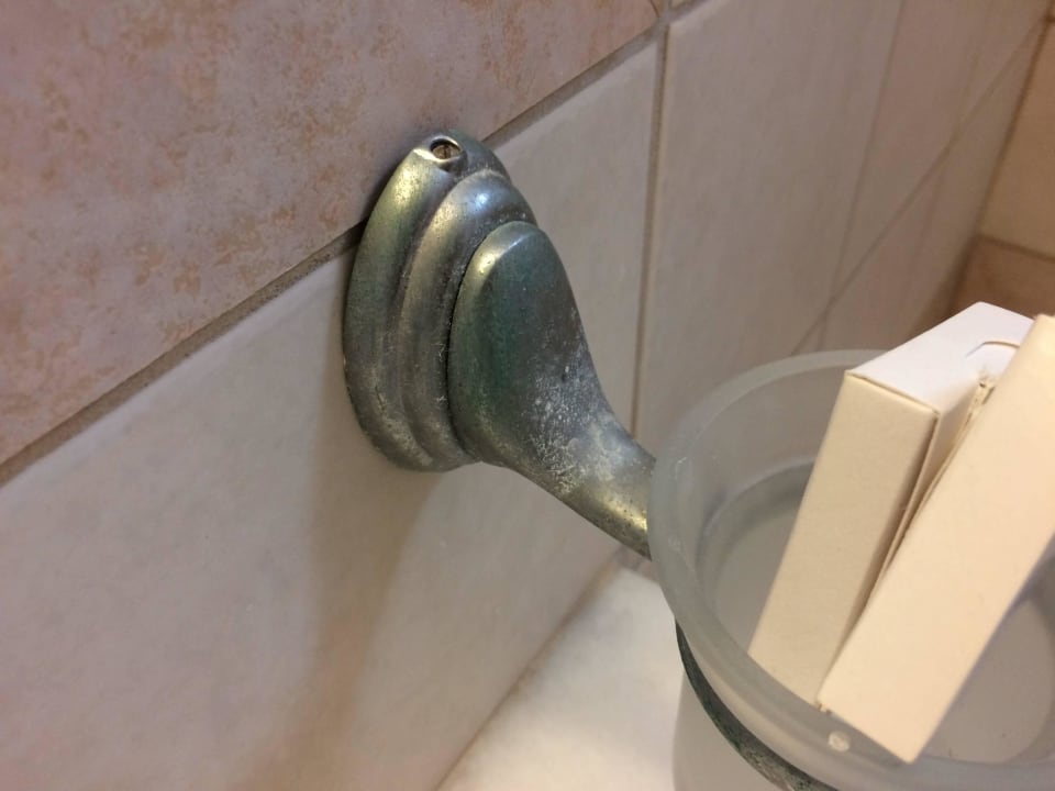 Schimmel im Badezimmer Marilena Hotel