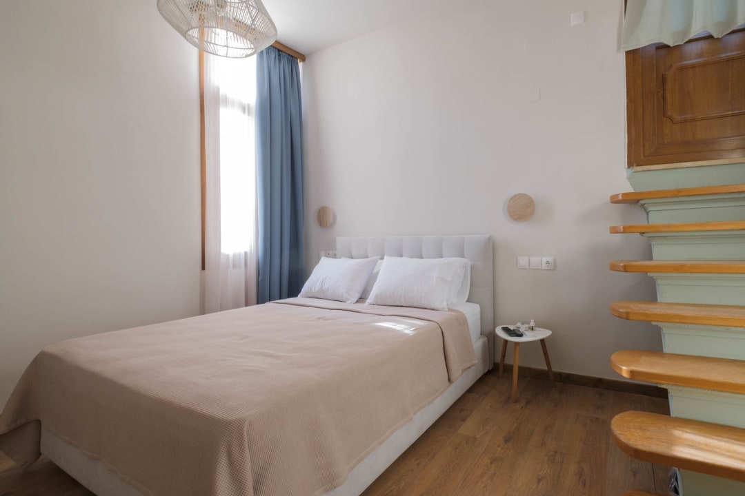 Zimmer Agora Residence & Cafe