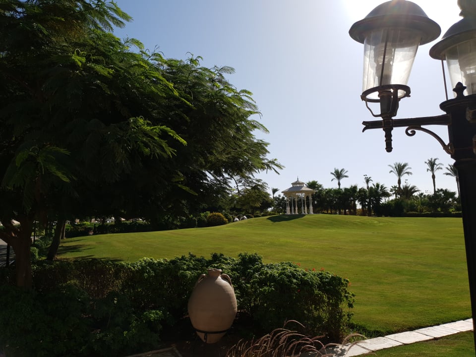 Gartenanlage Steigenberger ALDAU Beach Hotel