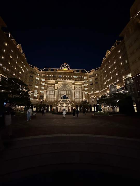 Außenansicht Tokyo Disneyland Hotel