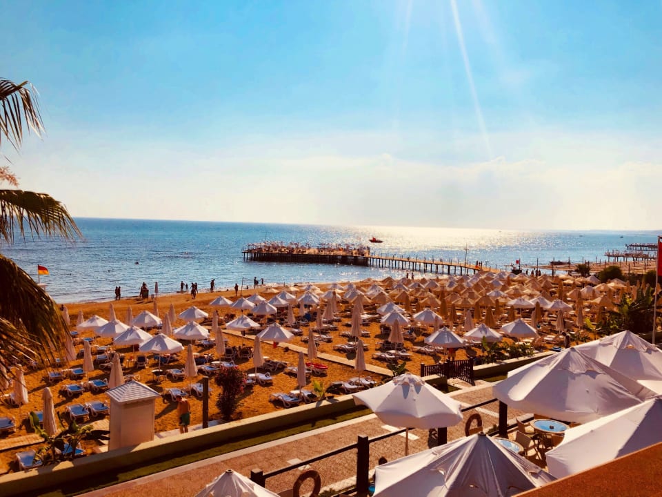 Strand Hotel Grand Side