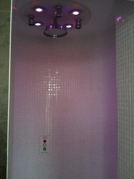 Dusche Hotel H10 London Waterloo