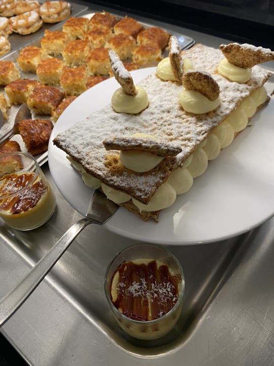 Gastro Dessole Dolphin Bay Resort