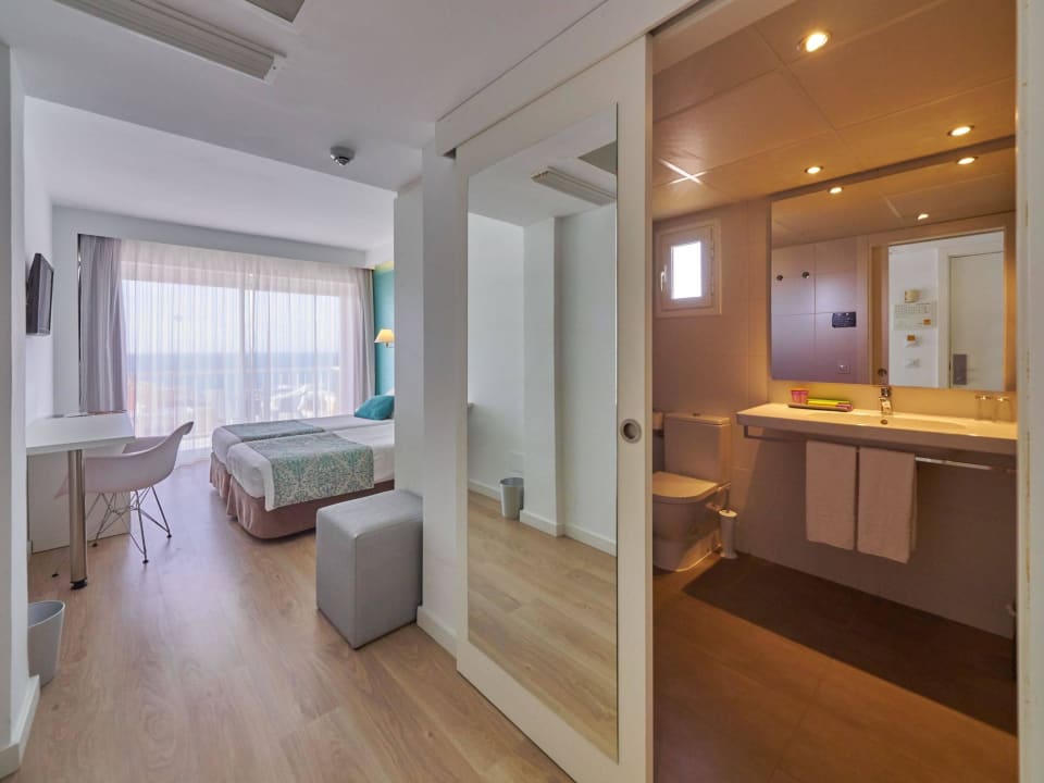 Double Room BQ Apolo Hotel