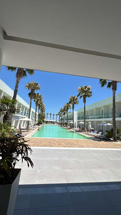 Pool White Dreams Resort & Anex