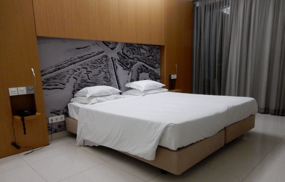 Bequemes Doppelbett Água Hotels Riverside