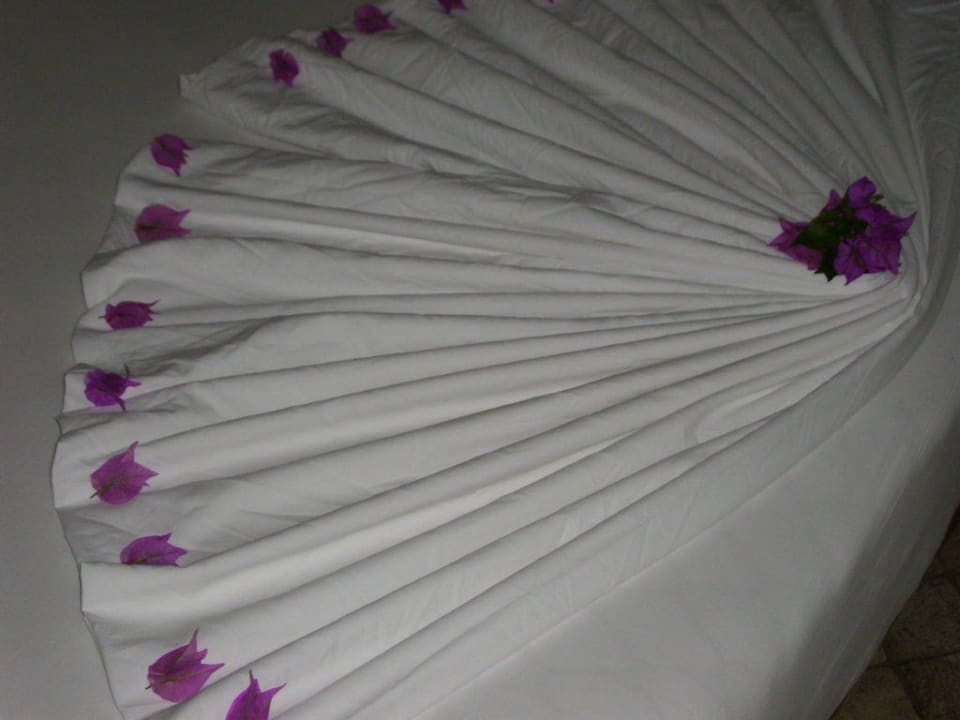 Unser dekoriertes Bett Hotel Yetkin