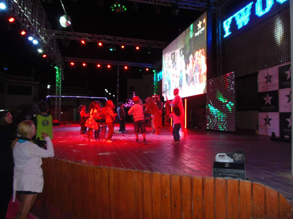 Hollywood Xperience Kiroseiz Parkland Resort