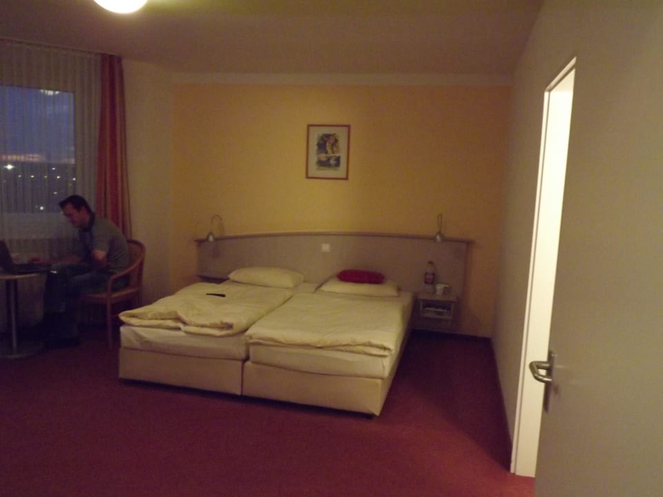 Zimmer Hotel Panorama Inn und Boardinghaus