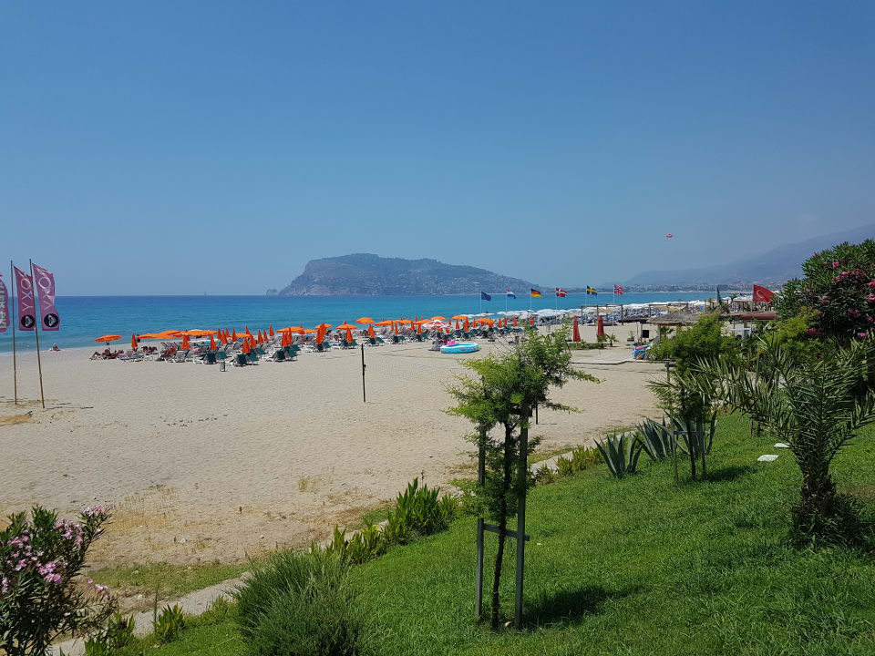 Strand Grand Atilla Hotel