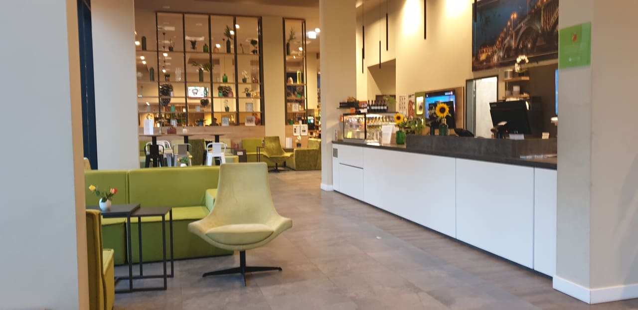 Gastro Super 8 by Wyndham Mainz Zollhafen