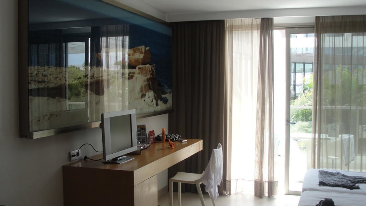 Wyjście na taras R2 Bahía Playa Design Hotel & Spa - Adults Only