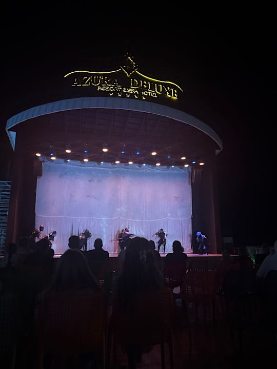 Außenansicht Azura Deluxe Resort & Spa Hotel