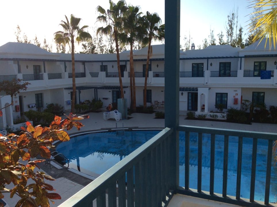 Pool Hotel THB Tropical Island