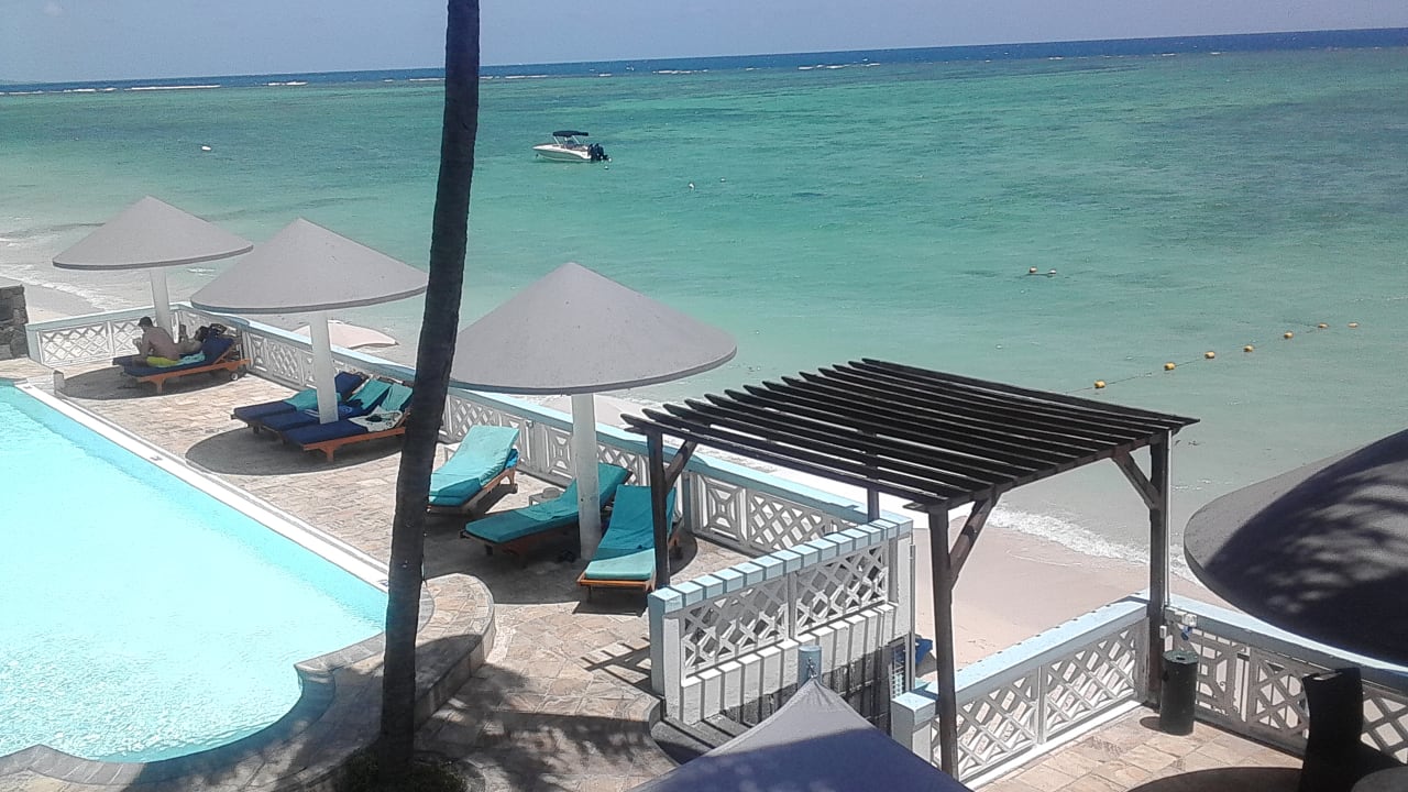 Pool Gold Beach Resort