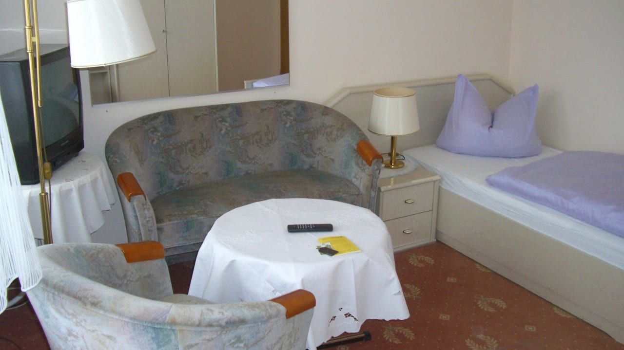 Einzelzimmer DU/WC Hotel Hahnenkleer Hof