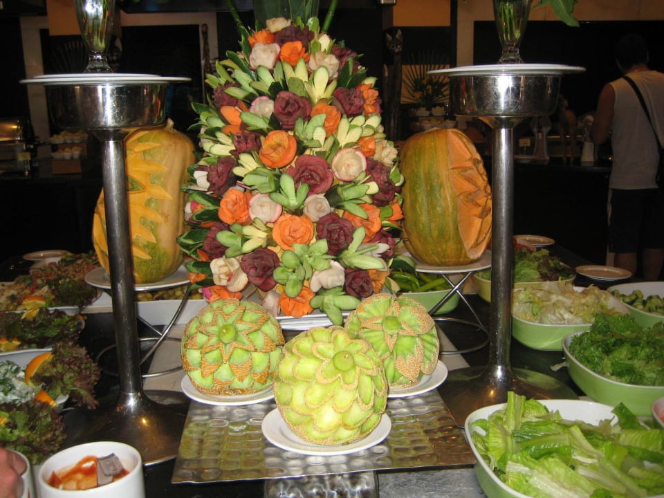 Kunstwerke aus Gemüse und Obst Hotel Mercure Hurghada