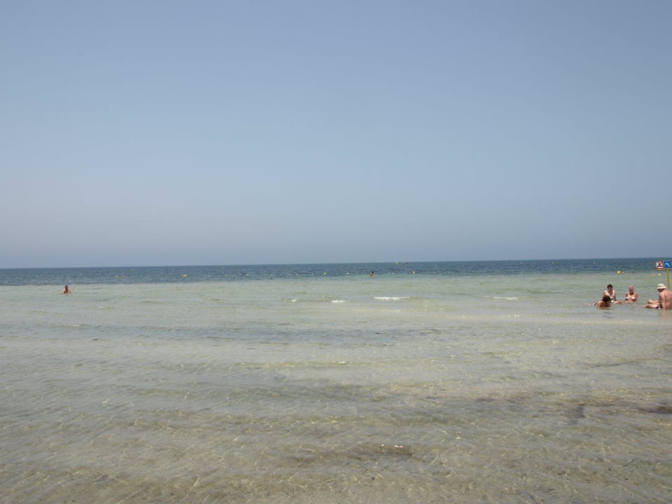 Super flacher Sandstrand - ideal für Kinder! Skanes Serail Aquapark