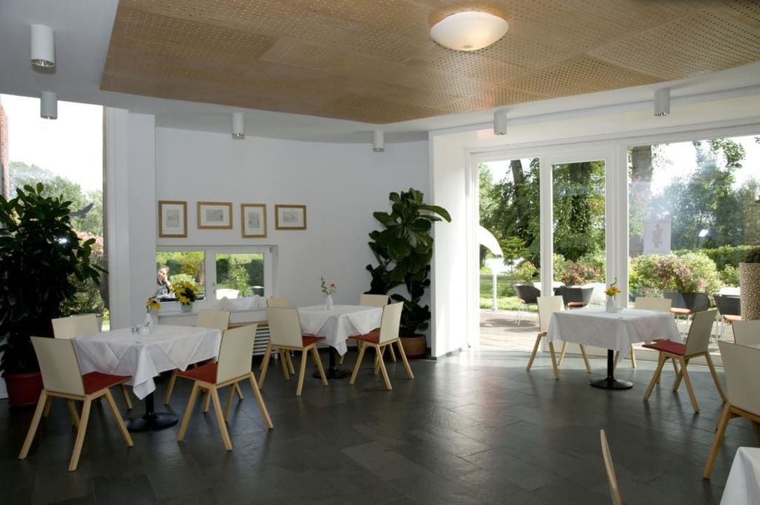 Cafe und Frühstücksraum Hotel Am Tiefwarensee