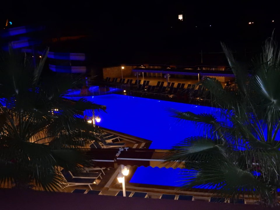 Blick am Abend Ramada Resort by Wyndham Side