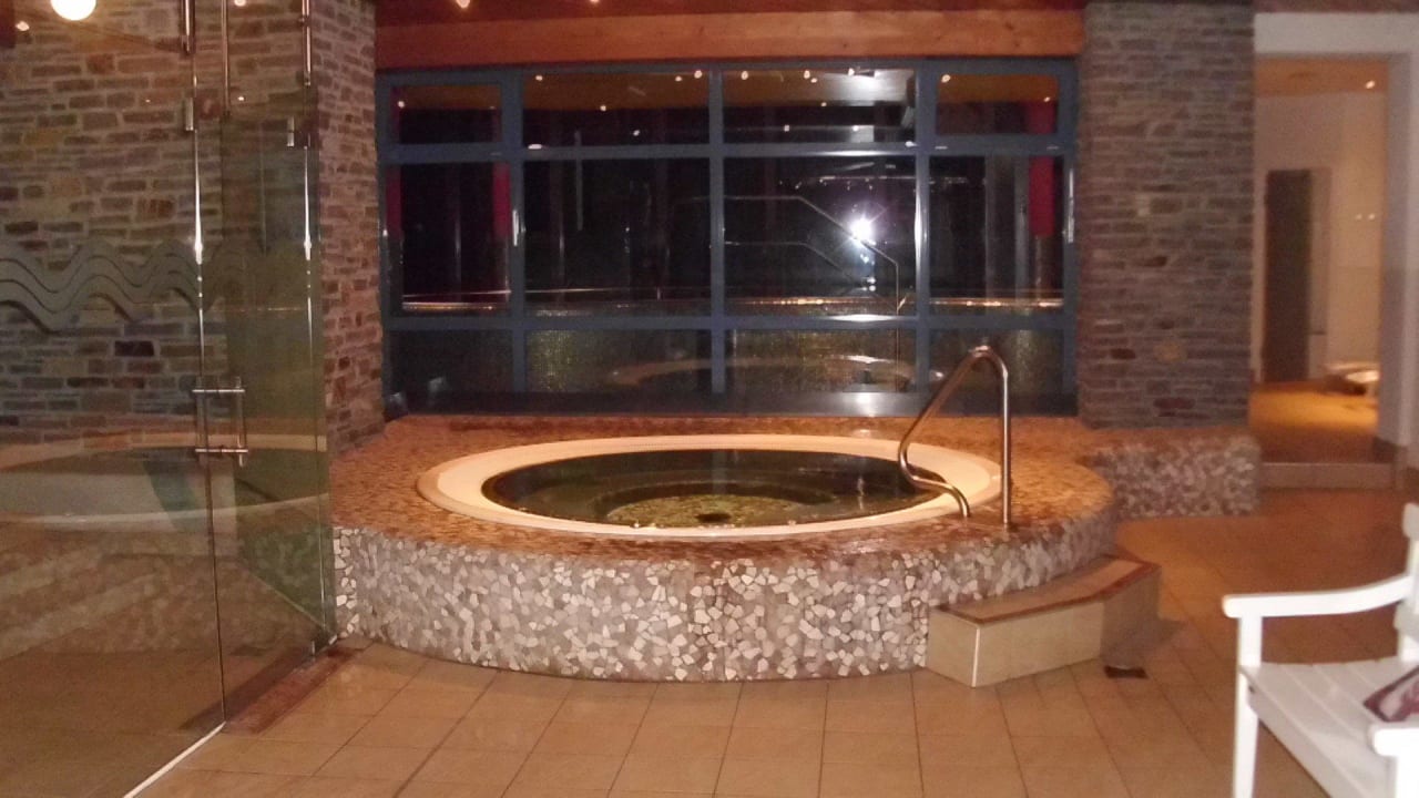 Der Innenwhirlpool Familienhotel Hinteregger