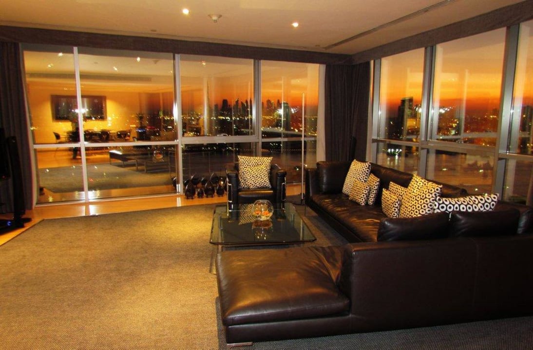 Executive suite 1307 Golden Sands Hotel Creek