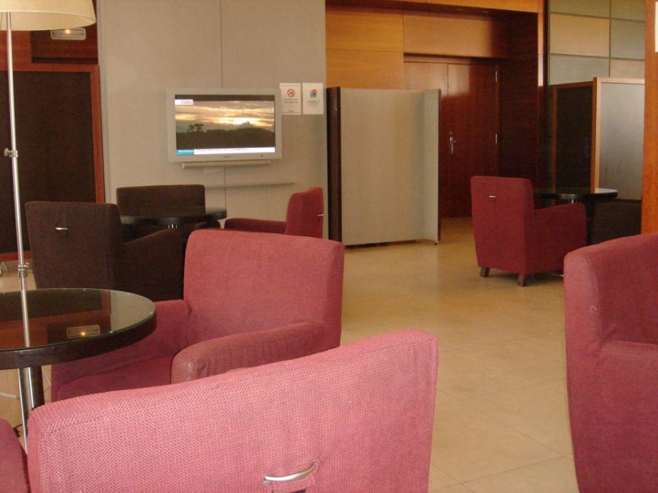 Lobby Hotel Front Maritim